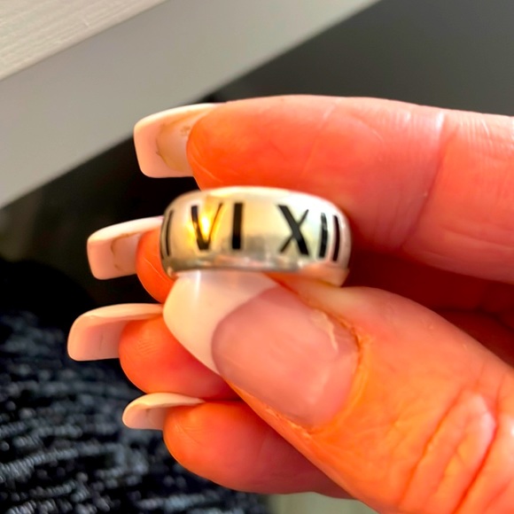 AUTHENTIC Tiffany & Co 925 Atlas Roman Numeral ring Size 4 - Picture 2 of 4